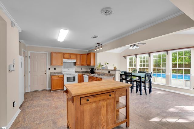 415 Scarlet Oak Drive, Fountain Inn, SC 29644