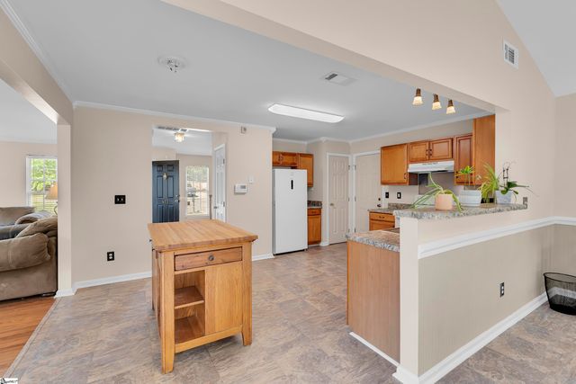 415 Scarlet Oak Drive, Fountain Inn, SC 29644