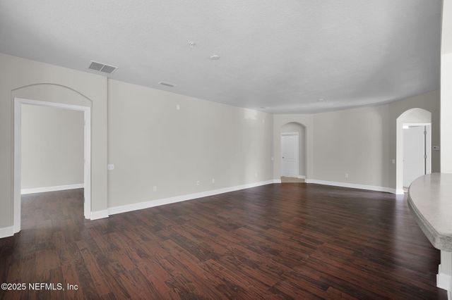 4480 DEERWOOD LAKE Parkway, 121, Jacksonville, FL 32216