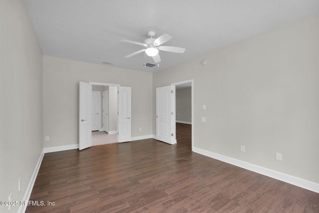 4480 DEERWOOD LAKE Parkway, 121, Jacksonville, FL 32216