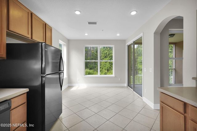 4480 DEERWOOD LAKE Parkway, 121, Jacksonville, FL 32216
