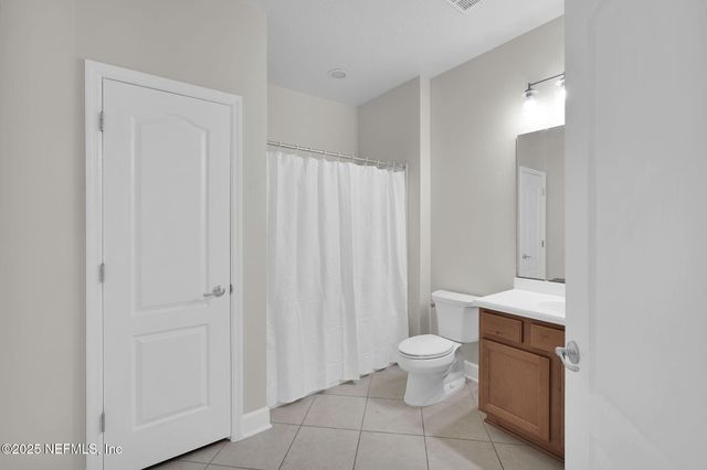 4480 DEERWOOD LAKE Parkway, 121, Jacksonville, FL 32216