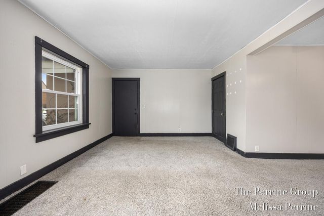 122 Brookview Street, Kalamazoo, MI 49048