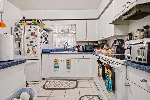 2951 KATHRYN AVENUE, Lakeland, FL 33805