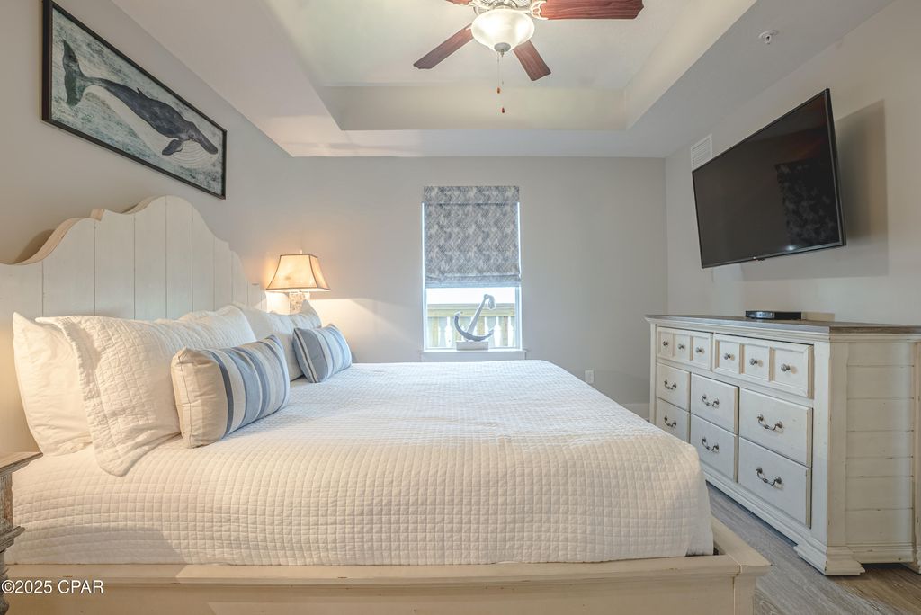 Image 23 of property listing at 15928 Front Beach Road 31211, Panama City Beach, FL 32413