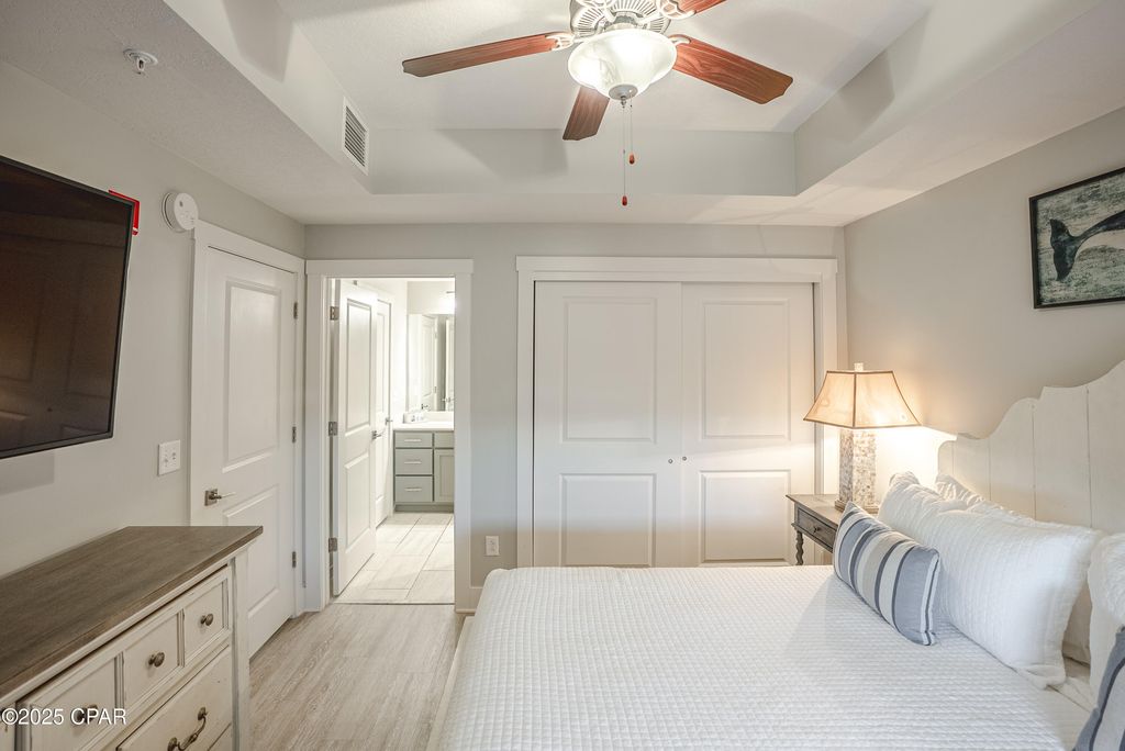 Image 24 of property listing at 15928 Front Beach Road 31211, Panama City Beach, FL 32413