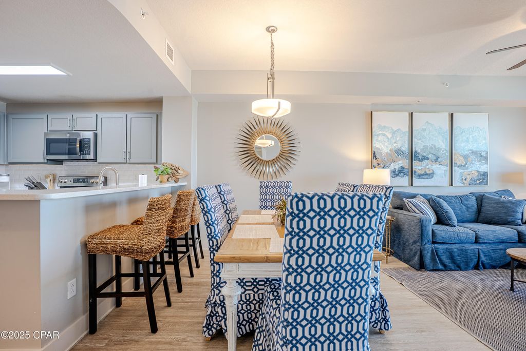 Image 6 of property listing at 15928 Front Beach Road 31211, Panama City Beach, FL 32413