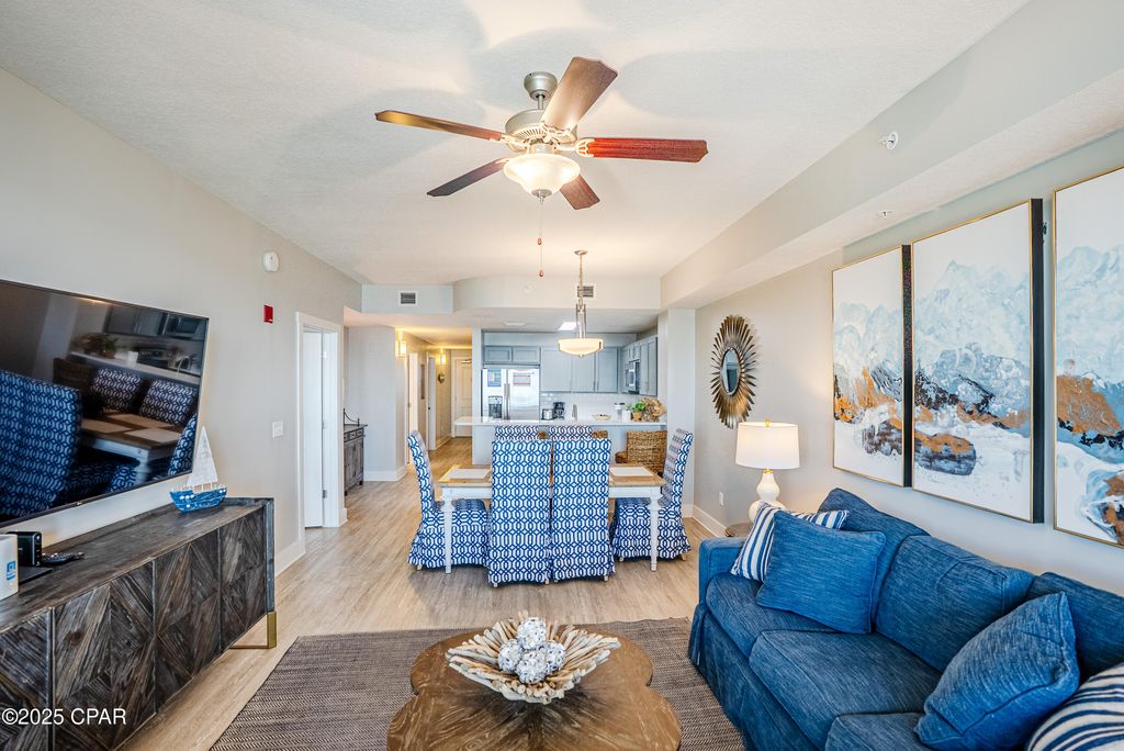 Image 7 of property listing at 15928 Front Beach Road 31211, Panama City Beach, FL 32413