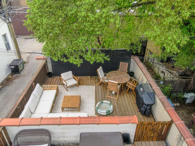 1109 W CORNELIA Avenue 1W, Chicago, IL 60657