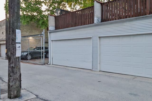 1109 W CORNELIA Avenue 1W, Chicago, IL 60657