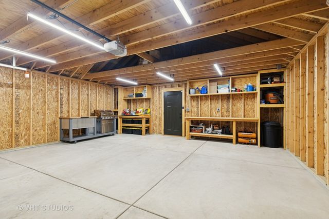 6848 N Oriole Avenue, Chicago, IL 60631