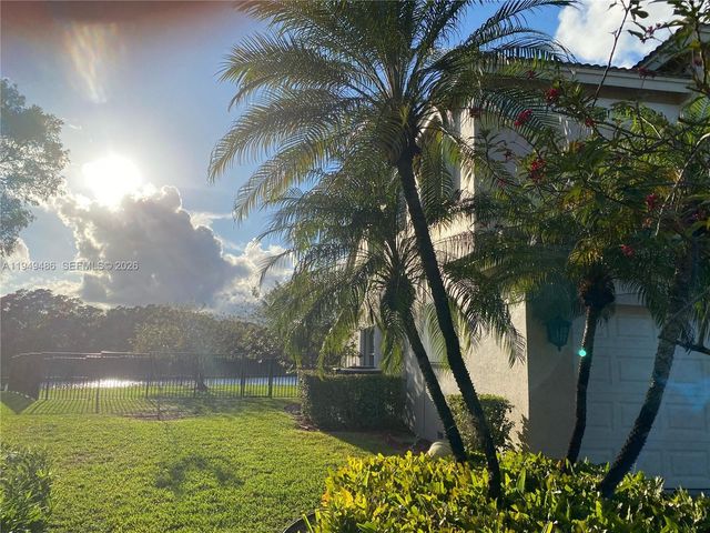 3279 Huntington, Weston, FL 33332