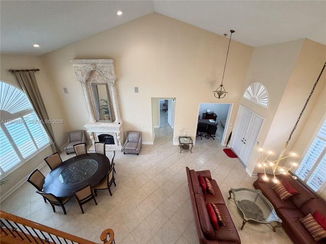 3279 Huntington, Weston, FL 33332