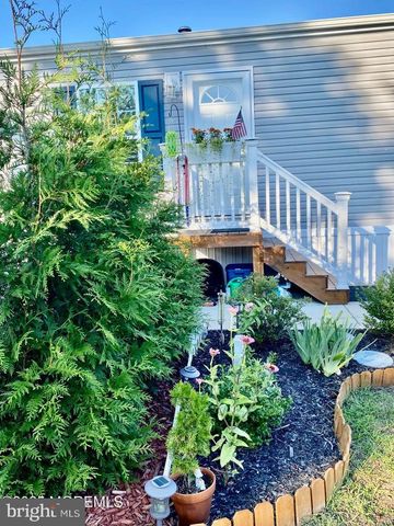 19 OTTER PL, Whiting, NJ 08759