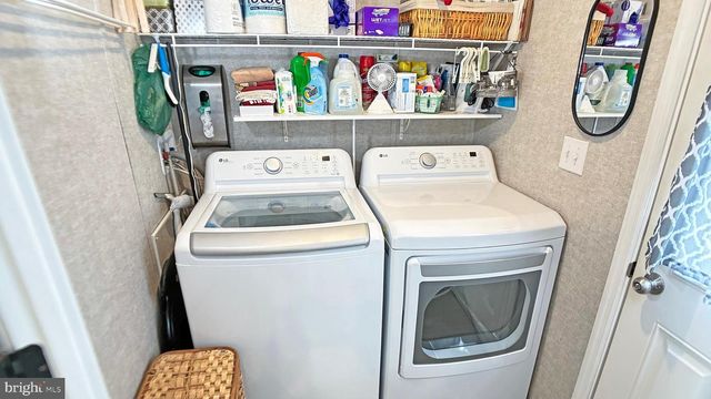 19 OTTER PL, Whiting, NJ 08759