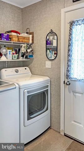 19 OTTER PL, Whiting, NJ 08759