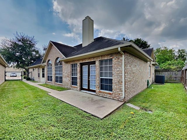 3831 Princeton Park Court, Pasadena, TX 77058
