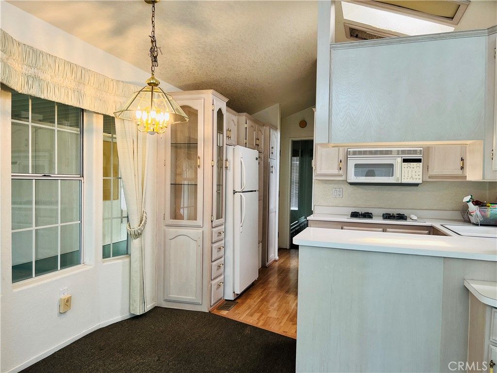 1295 S Cawston Ave 47, Hemet, CA 92545