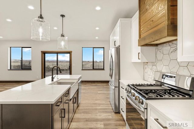 288 E 5th S, Sugar City, ID 83448