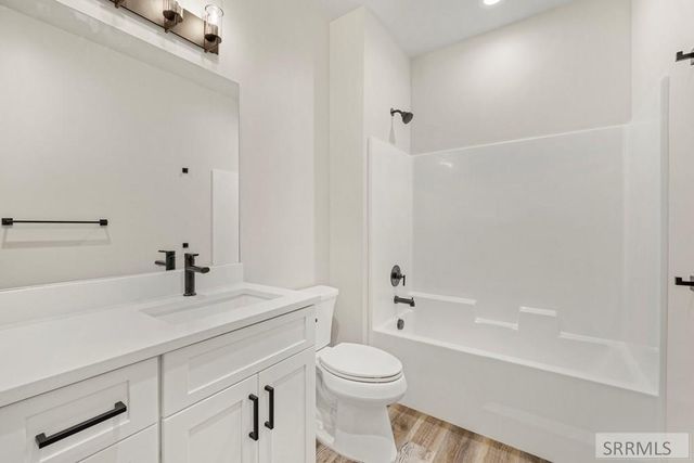 288 E 5th S, Sugar City, ID 83448