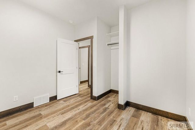 288 E 5th S, Sugar City, ID 83448