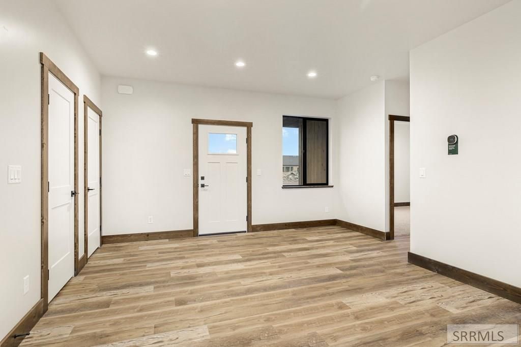 Image 15 of property listing at 288 E 5th S, Sugar City, ID 83448