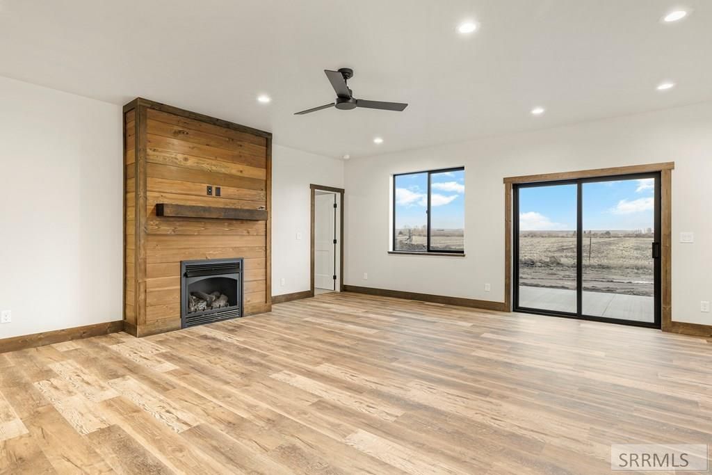 Image 16 of property listing at 288 E 5th S, Sugar City, ID 83448