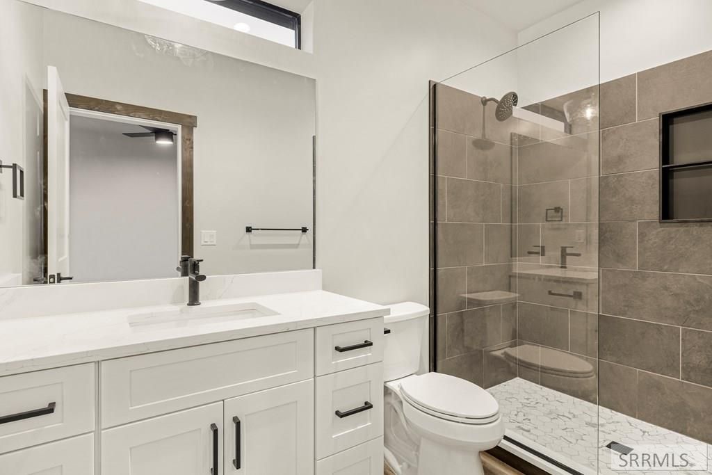 Image 23 of property listing at 288 E 5th S, Sugar City, ID 83448