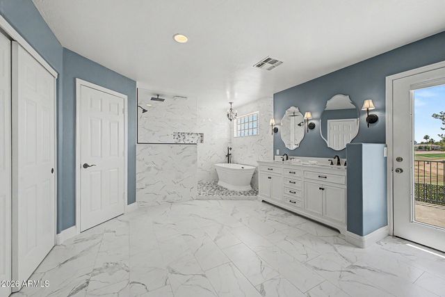 2535 E SARATOGA Street, Gilbert, AZ 85296