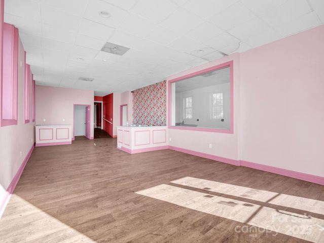 101 E FIRST Street, Lowell, NC 28098