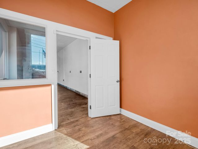 101 E FIRST Street, Lowell, NC 28098