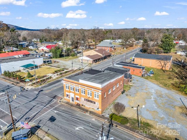 101 E FIRST Street, Lowell, NC 28098