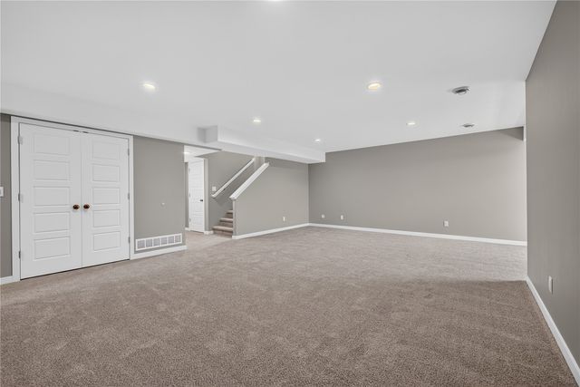 4215 English Glen Avenue, Marion, IA 52302