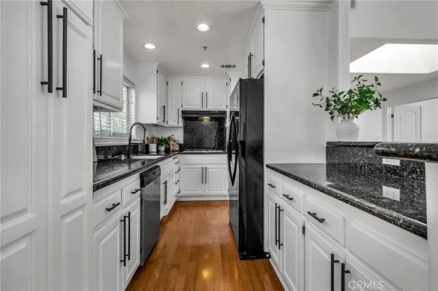 2514 Vanderbilt Lane C, Redondo Beach, CA 90278