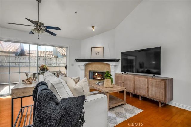 2514 Vanderbilt Lane C, Redondo Beach, CA 90278