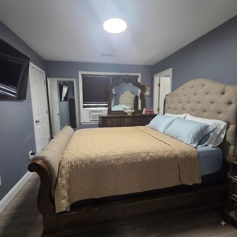 11 Fay, Worcester, MA 01604