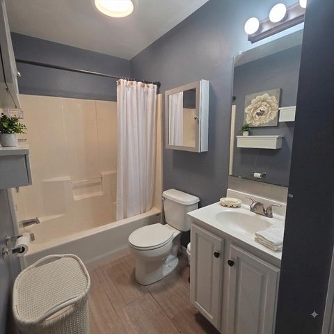 11 Fay, Worcester, MA 01604