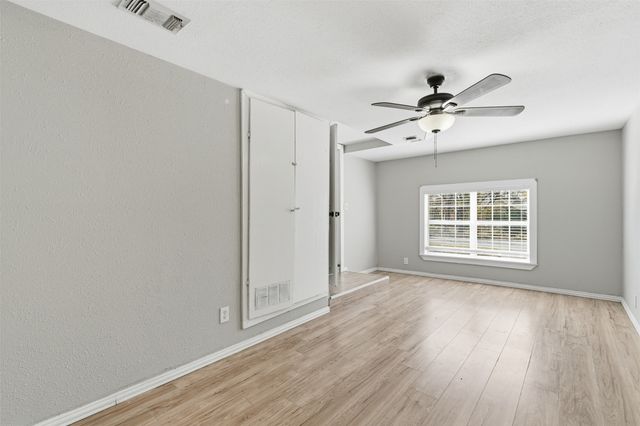 405 N Carr Avenue, Sherman, TX 75090