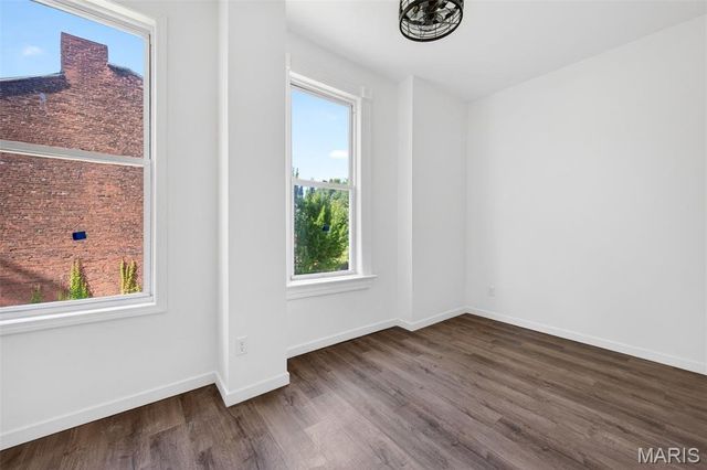 3332 Wisconsin Avenue, St Louis, MO 63118