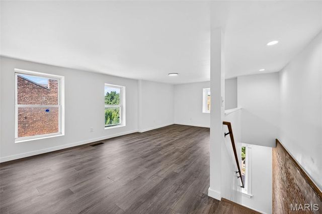 3332 Wisconsin Avenue, St Louis, MO 63118