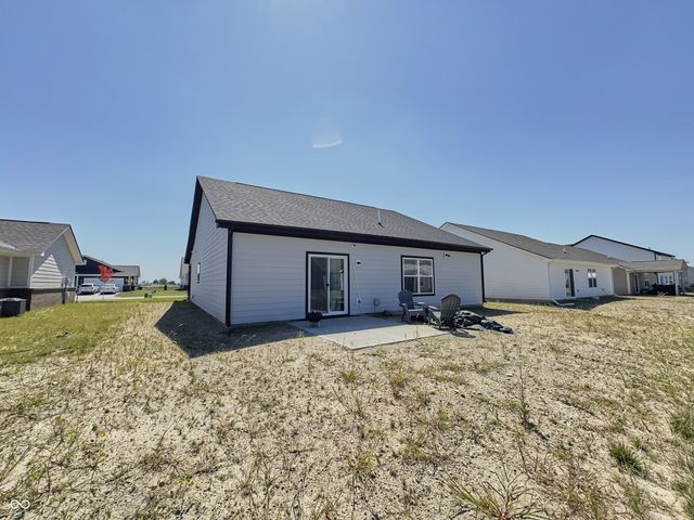 1374 Saguaro Way, Greenwood, IN 46143