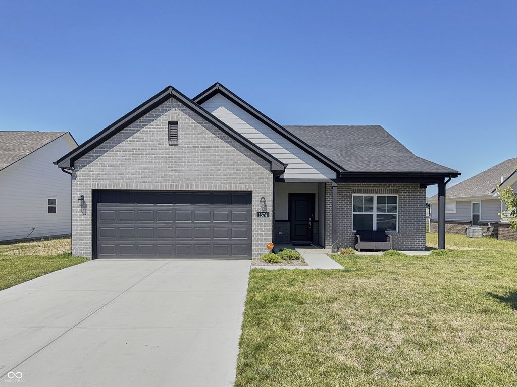 1374 Saguaro Way, Greenwood, IN 46143