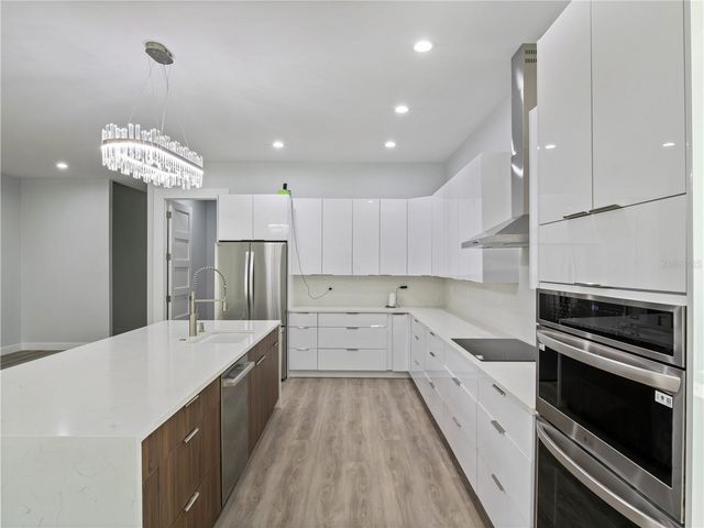 1190 W LAKESHORE DRIVE, Clermont, FL 34711