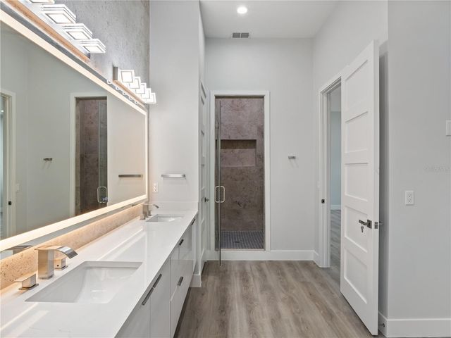 1190 W LAKESHORE DRIVE, Clermont, FL 34711