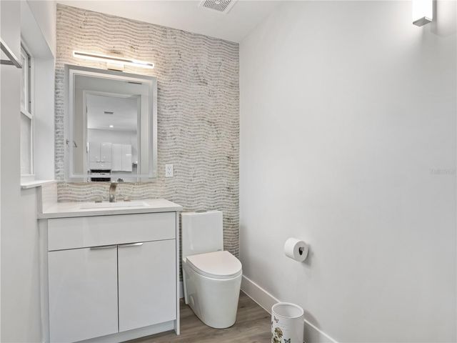 1190 W LAKESHORE DRIVE, Clermont, FL 34711