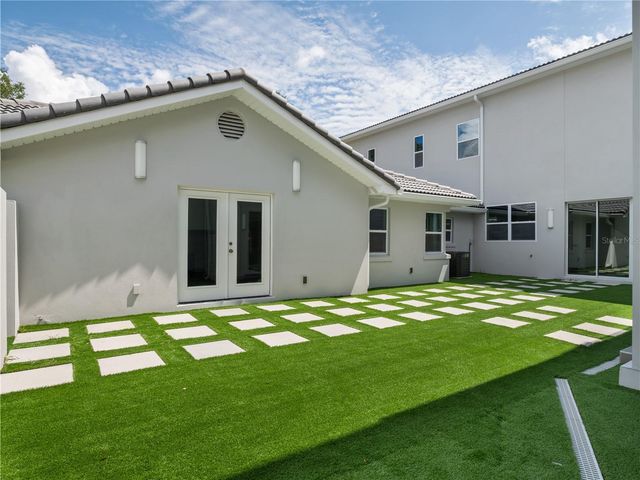 1190 W LAKESHORE DRIVE, Clermont, FL 34711