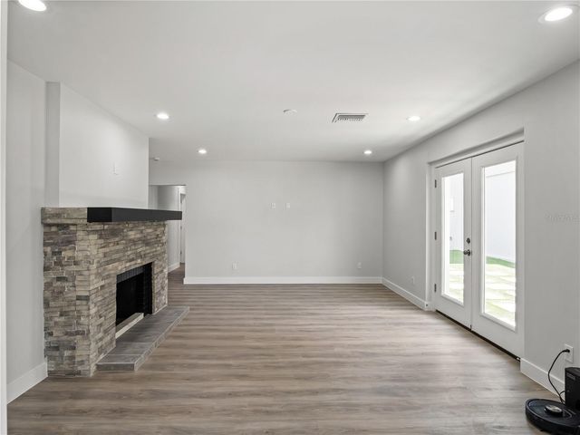 1190 W LAKESHORE DRIVE, Clermont, FL 34711