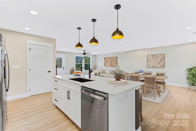 74 Ridge Way, Marion, NC 28752