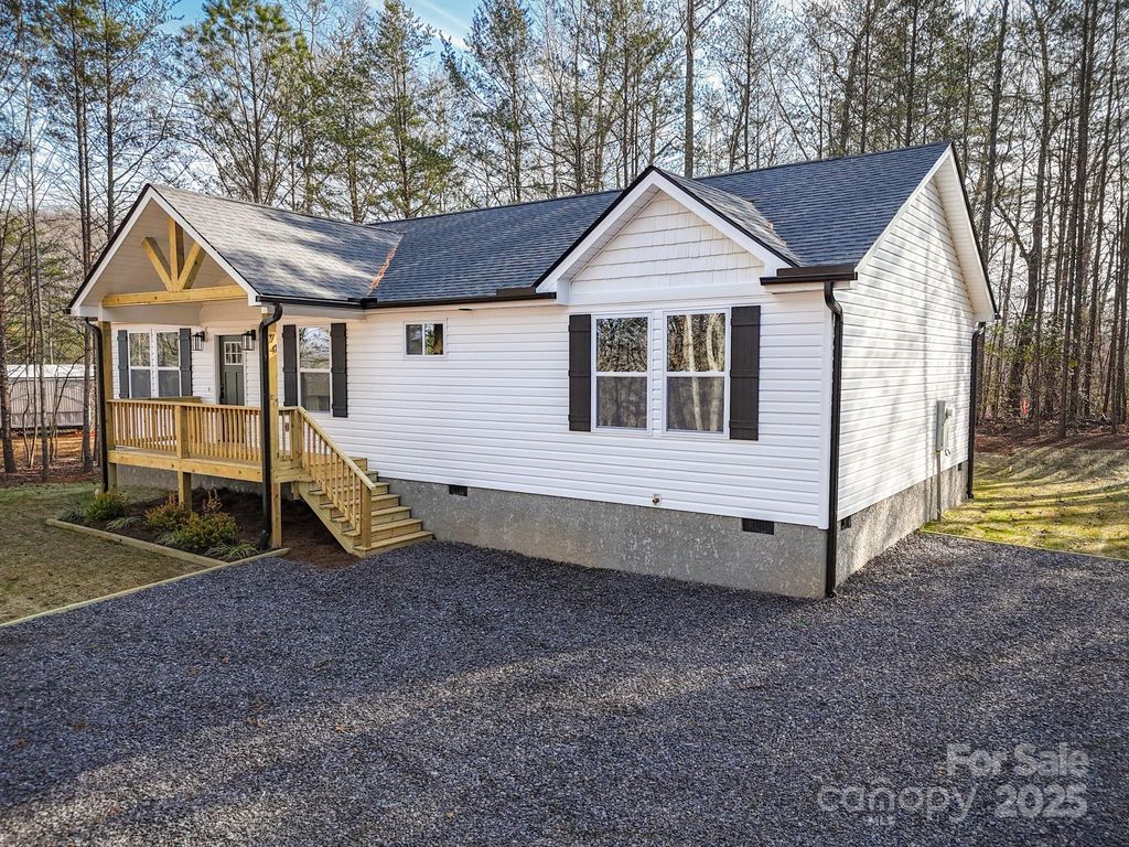 74 Ridge Way, Marion, NC 28752