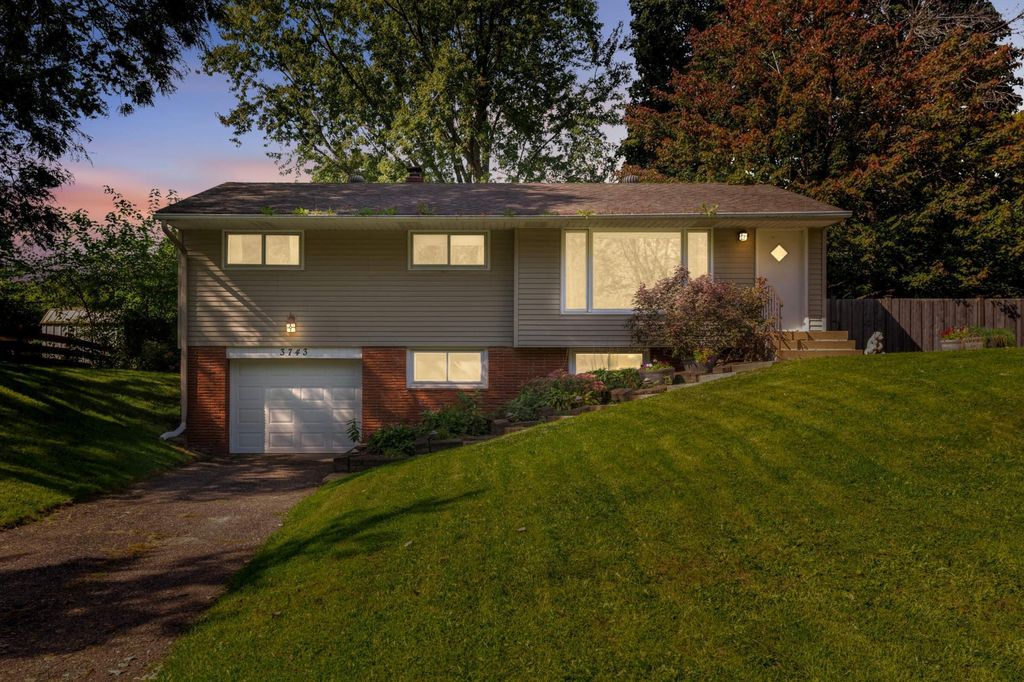 3743 Kenny Lane, White Bear Lake, MN 55110